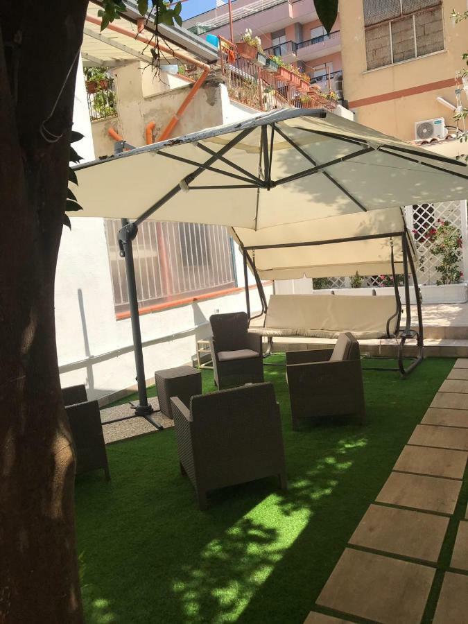 Virgilio'S Garden Bed and Breakfast Castellammare di Stabia Εξωτερικό φωτογραφία